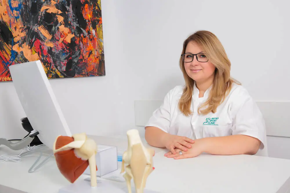 Dr. Speranta Mihaela Peiu - medic specialist ortopedie - traumatologie // Artro Sport Clinic